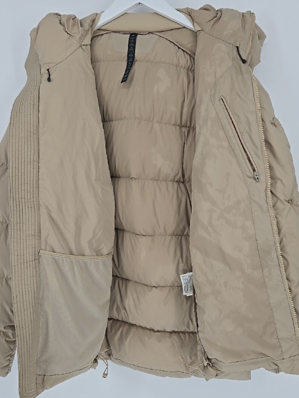 Lululemon Wunder Puff Jacket Size  L - Picture 14 of 17